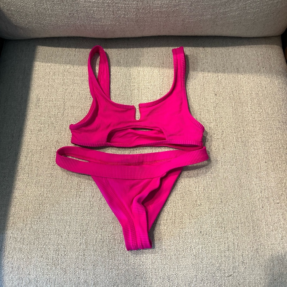Frankie’s bikinis set
